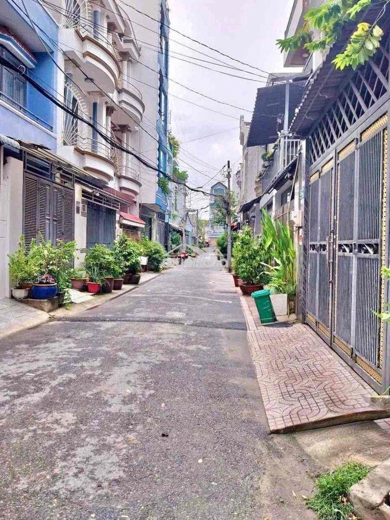 Nhà cạnh etown 2 cộng hòa 60 m2 3 tầng 6, tỷ xíu oto ngủ nhà