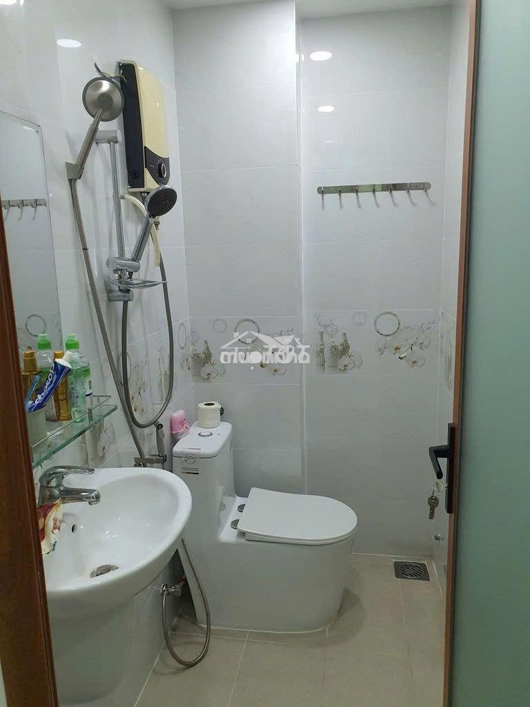 Nhà 2 phòng ngủ 3x8 nguyễn đình chiểu. đủ nội thất - 3