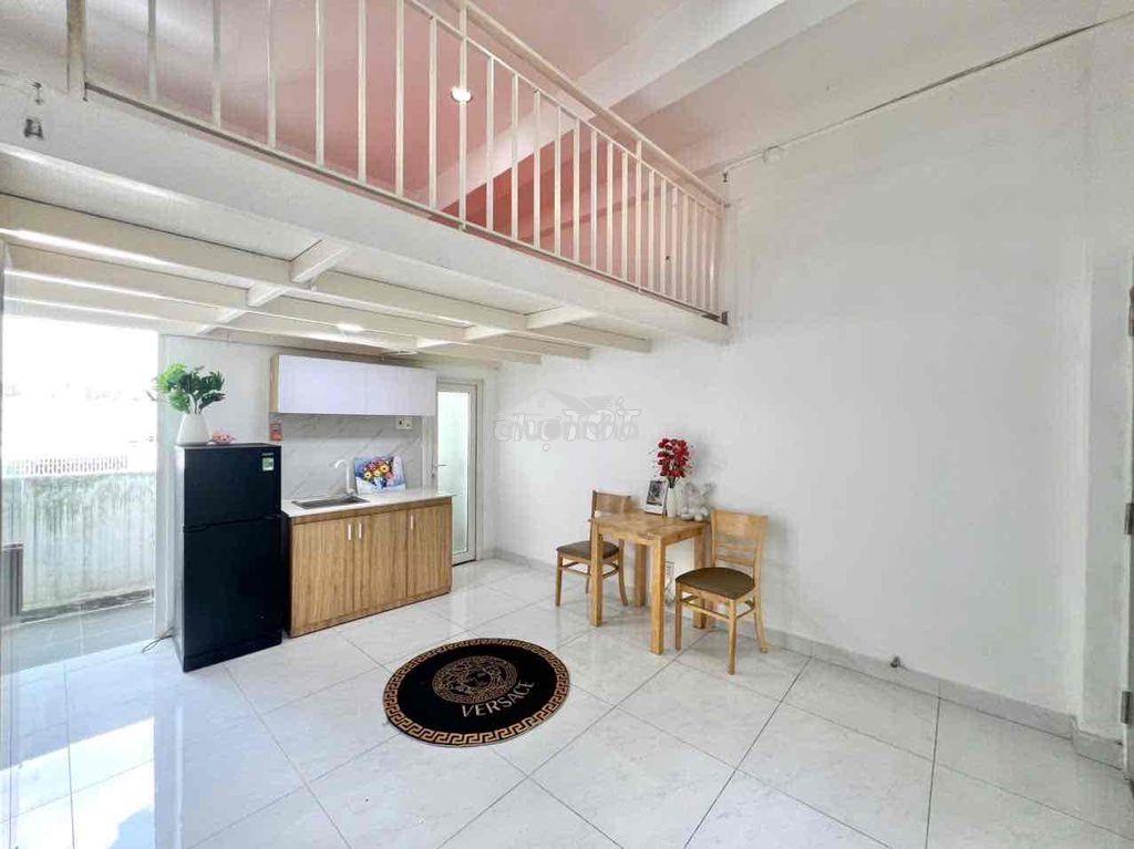 Duplex ban công thang máy gác 1m7 ở 3-4ng cmt8 q10 gần ueh, bách khoa - 3