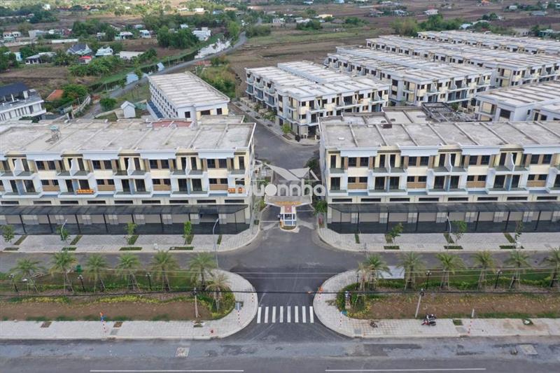 Cho thuê nhà mới 1t3l khu dân cư iris, mt ql50, trường bình