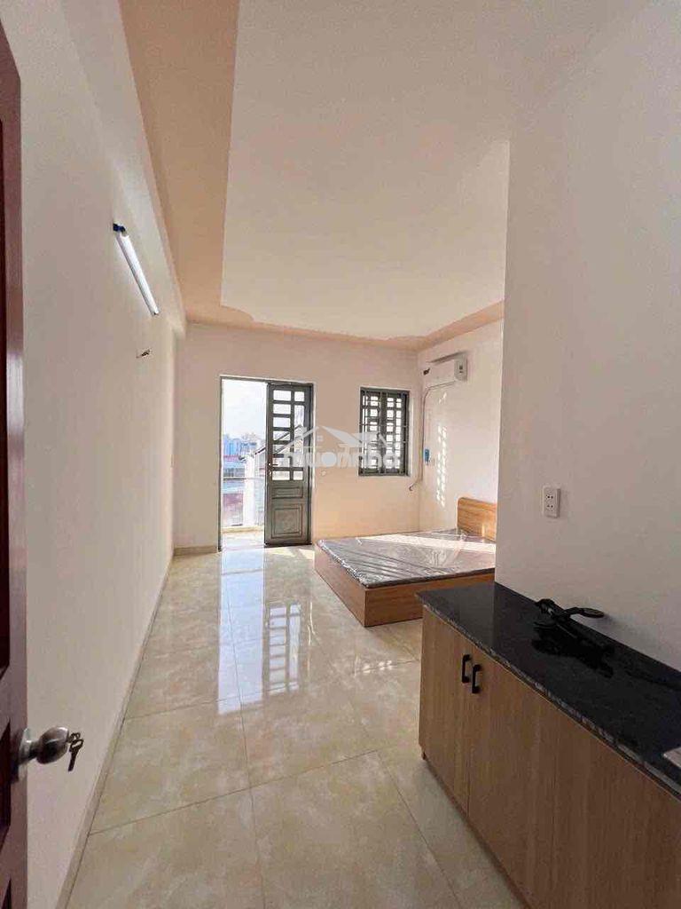 Chính chủ cho thuê phòng q.1 bang công ở 98f lê lai ful nt giá chỉ 6,9