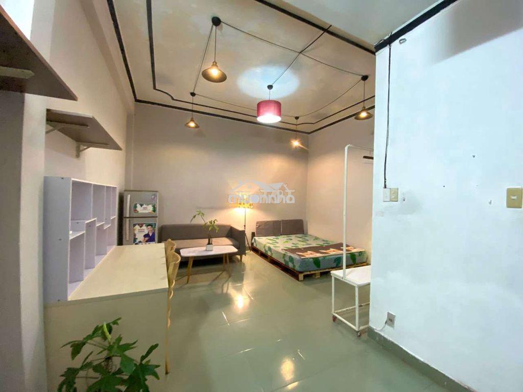 Cho nữ thuê - 3