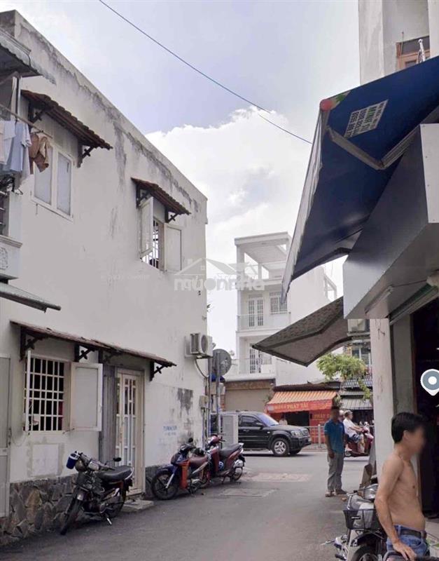Bán nhà bà hom, 2 tầng, gần 20m2 nở hậu, hxh 5m thông, sát chợ phú lâm