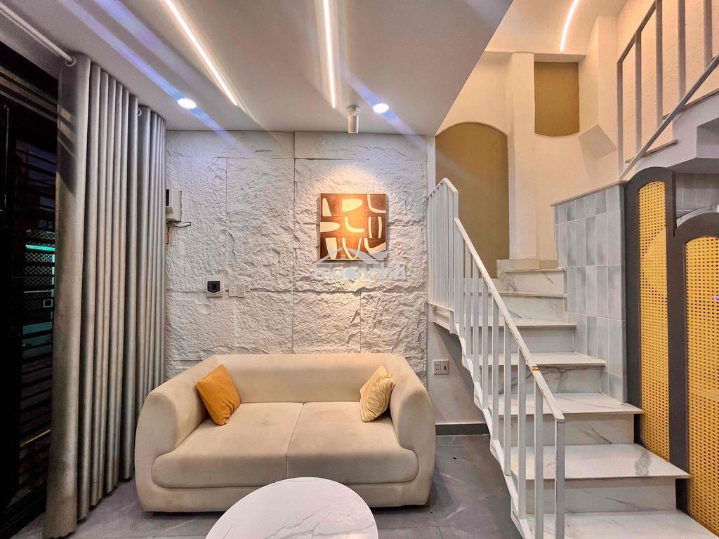 Cho thuê nhà 2pn 2wc - sẵn nội thất, gần ngã 4 dương quảng hàm - nts - 2