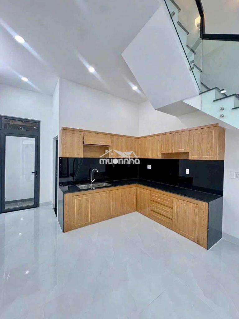 Nhà 1 trệt 2 lầu hẻm 47 trường lưu , long trường quận 9 - 3