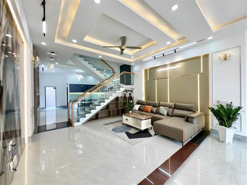 Bán nhà 1 trệt 1 lầu  4.2x14.3 giá 2.9tỷ, biên hòa, hẻm nhựa 5m