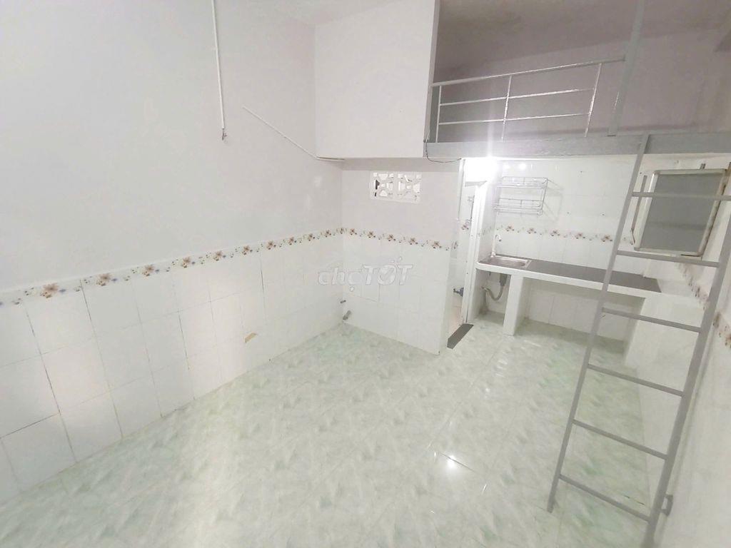 Phòng trọ bình dân hẻm núi thành-gần etown - 3