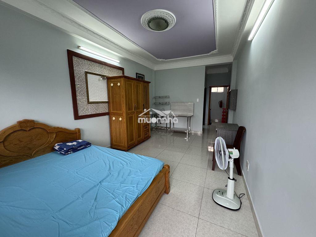 Phòng ngay cầu băng ky (nơ trang long), full nội thất, có ban công lớn - 4