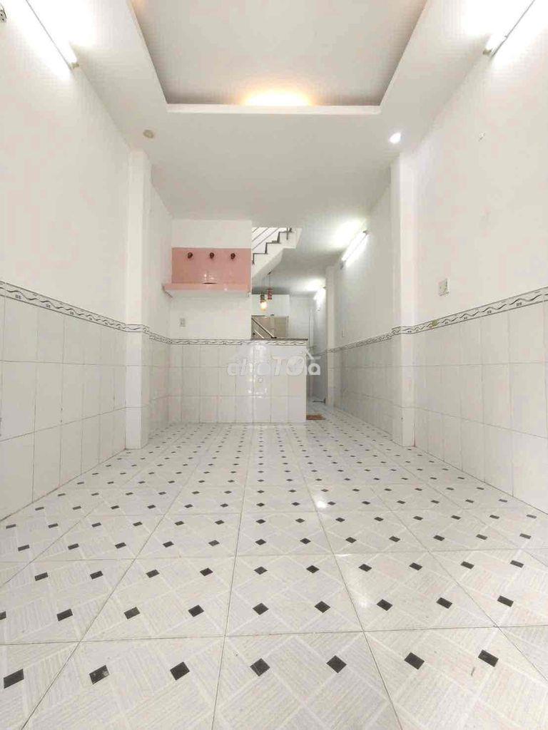 2 phòng hẻm 4.5m bình phú 2