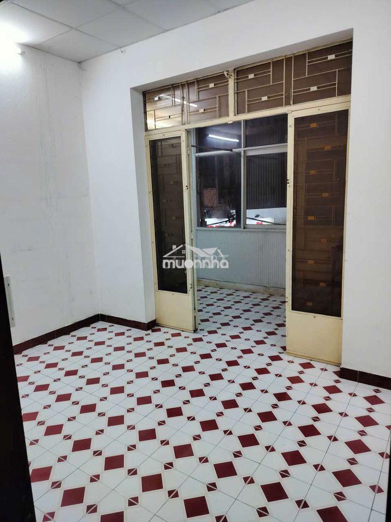 Cho thuê nguyên tầng 1 có wc riêng, máy lạnh, rộng rãi thoáng mát