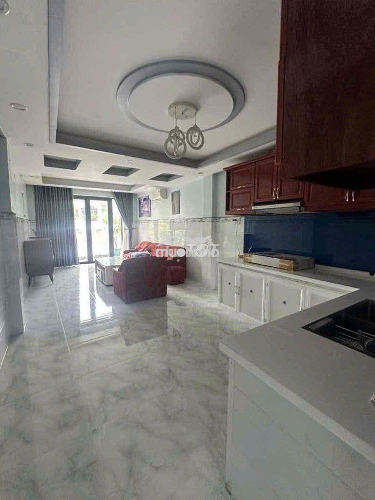 Cho thuê nhà mới mặt tiền dương quảng hàm_4 tầng_sàn thông suốt_đẹp - 4
