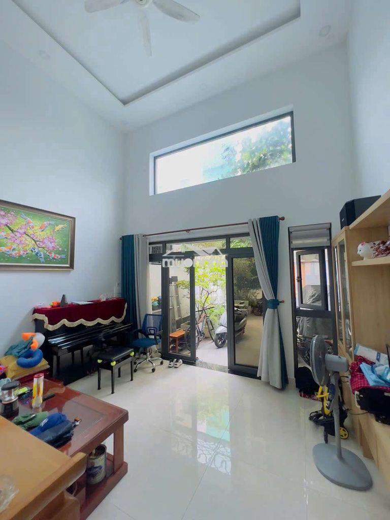 Cho thuê nhà 6x25m đúc2lầu có sân vườn hẻm xe tải thống nhất gò vấp - 2