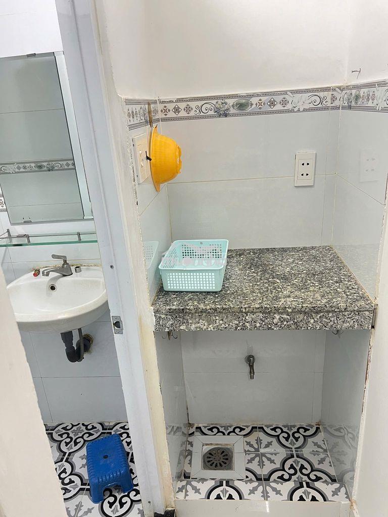 Phòng 1 người 15m2 thành thái nội thất cơ bản, giờ giấc tự do - 4
