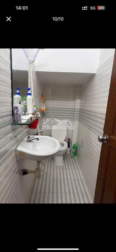 P4 q8 - 5m × 9m vuông vức - gần mặt tiền - 3