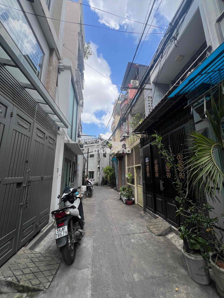 Nhỉnh 4 tỷ - sd: 80m – 4 tầng - 3pn – hẻm 3gac thông - nơ trang long,
