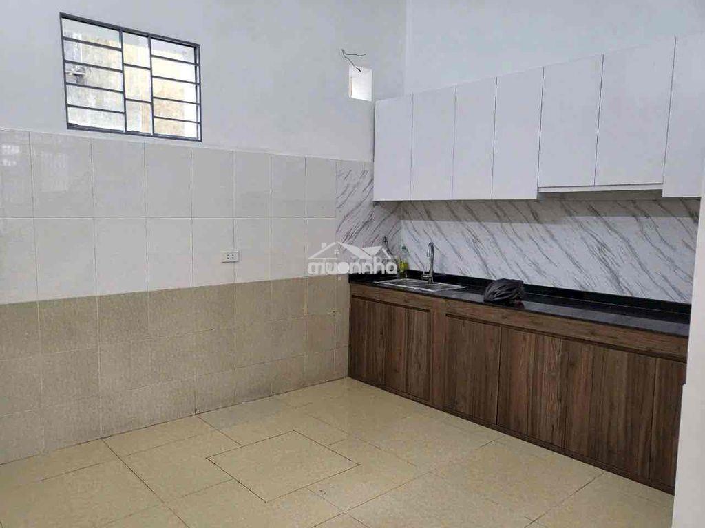 Nhà tl29 gần chợ cầu đồng. trệt 2 lầu 4pn 3wc - 4