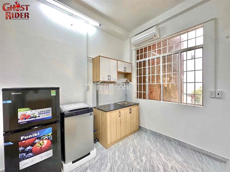 Phòng full nội thất mới 100% phú nhuận