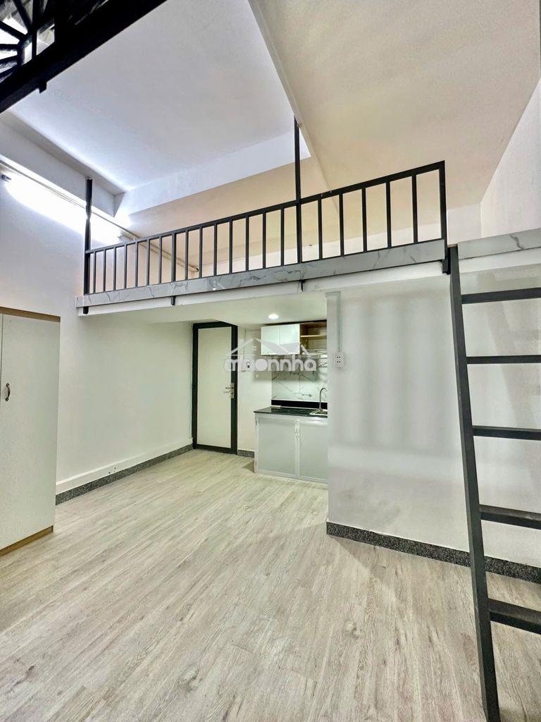 Duplex ban công cách 300m đến ueh, y dược q5, 10p đến sư phạm, sgu