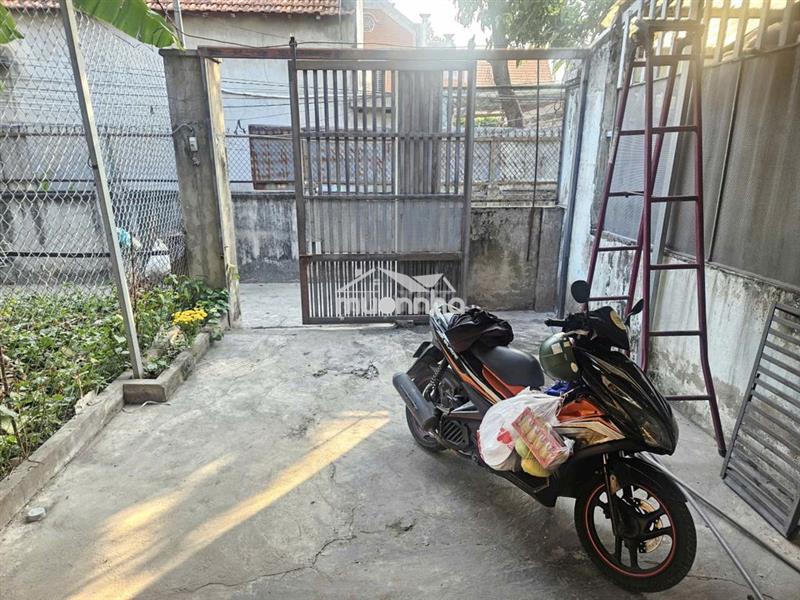 Nhà nguyên căn rộng rãi