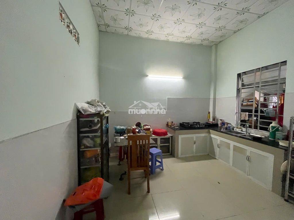 Cho thuê nhà đường trần hưng đạo phường đông hoà dĩ an có 3 phòng ngủ - 4