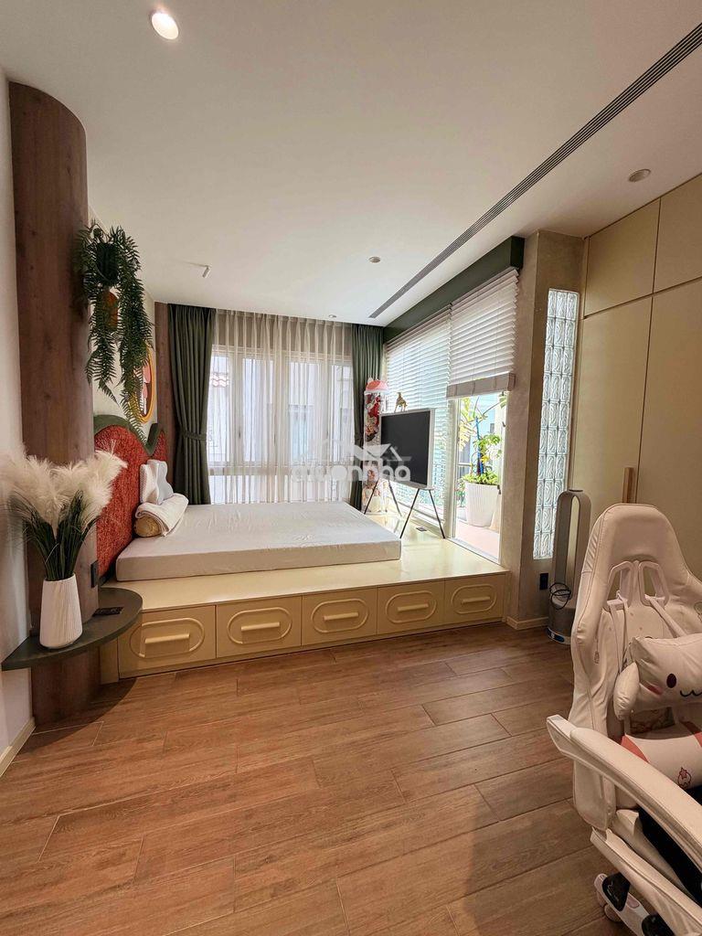 Bán nhà thành thái q.10 - 4m x 10m chỉ 9,6 tỷ đã giảm 4 tỷ