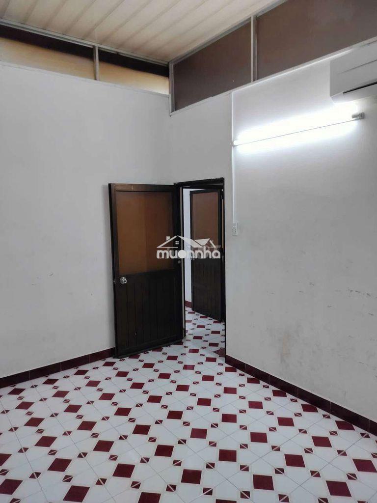 Cho thuê nguyên tầng 1 có wc riêng, máy lạnh, rộng rãi thoáng mát - 2
