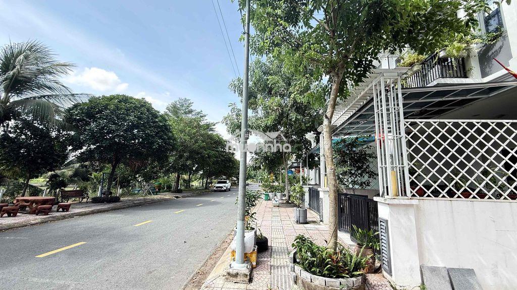 Nhà đầy đủ nội thất vào ở ngay - 2