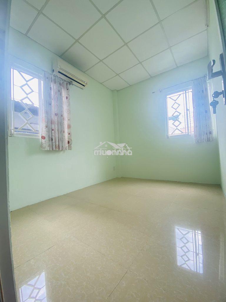 Phòng trọ giá rẻ 15m2 svđ phú thọ,đh bách khoa, bv trưng vương