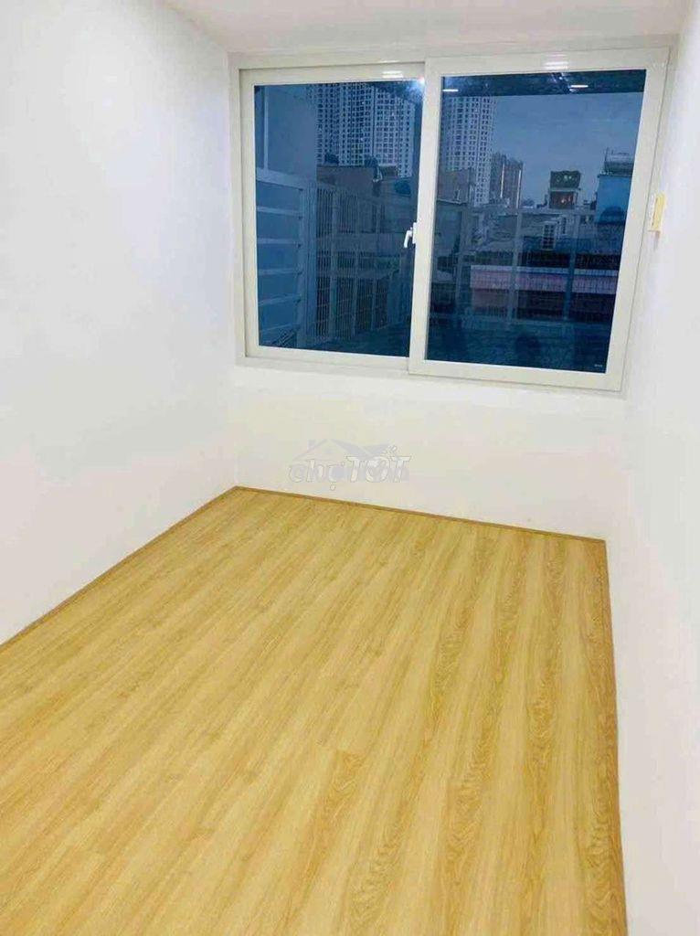 Xe hơi đỗ cửa 3 tầng không quy q7 - 4