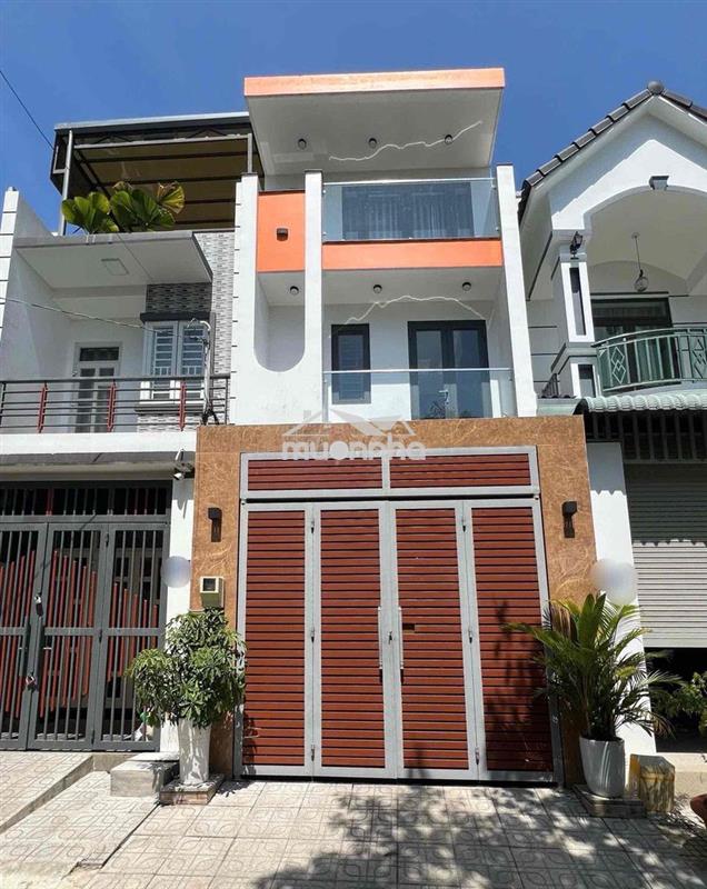Nhà 3 tầng full nt ngay vinhome nguyễn xiển q9