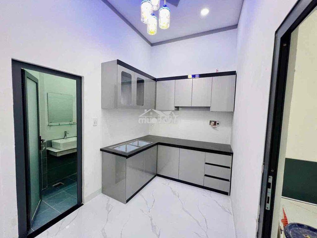 Bán nhà lầu phường tân vạn sổ riêng thổ cư 100% đường xe hơi thông - 2