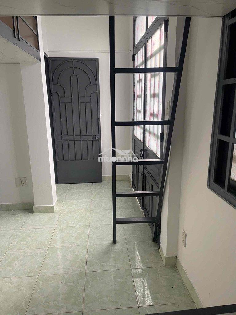 Phòng trọ ban công sạch sẽ thoáng mát - 2