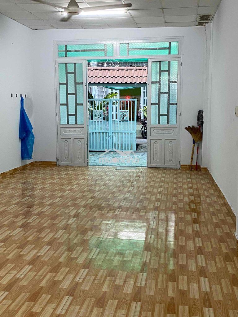 Nhà đẹp 4m x 40m , 1 lầu , hẻm xe hơi , cách chợ phú lạc 200m - 3