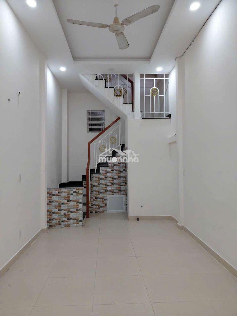 Nhà nguyên căn quận 10