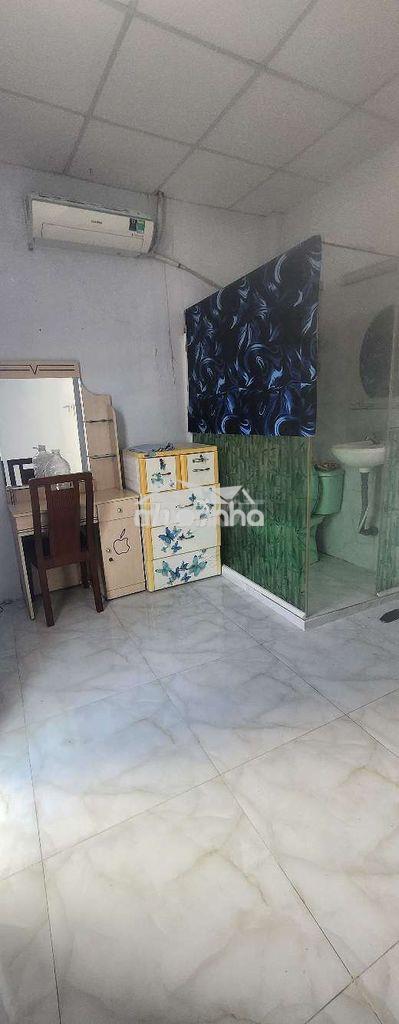 Phòng máy lạnh - 2