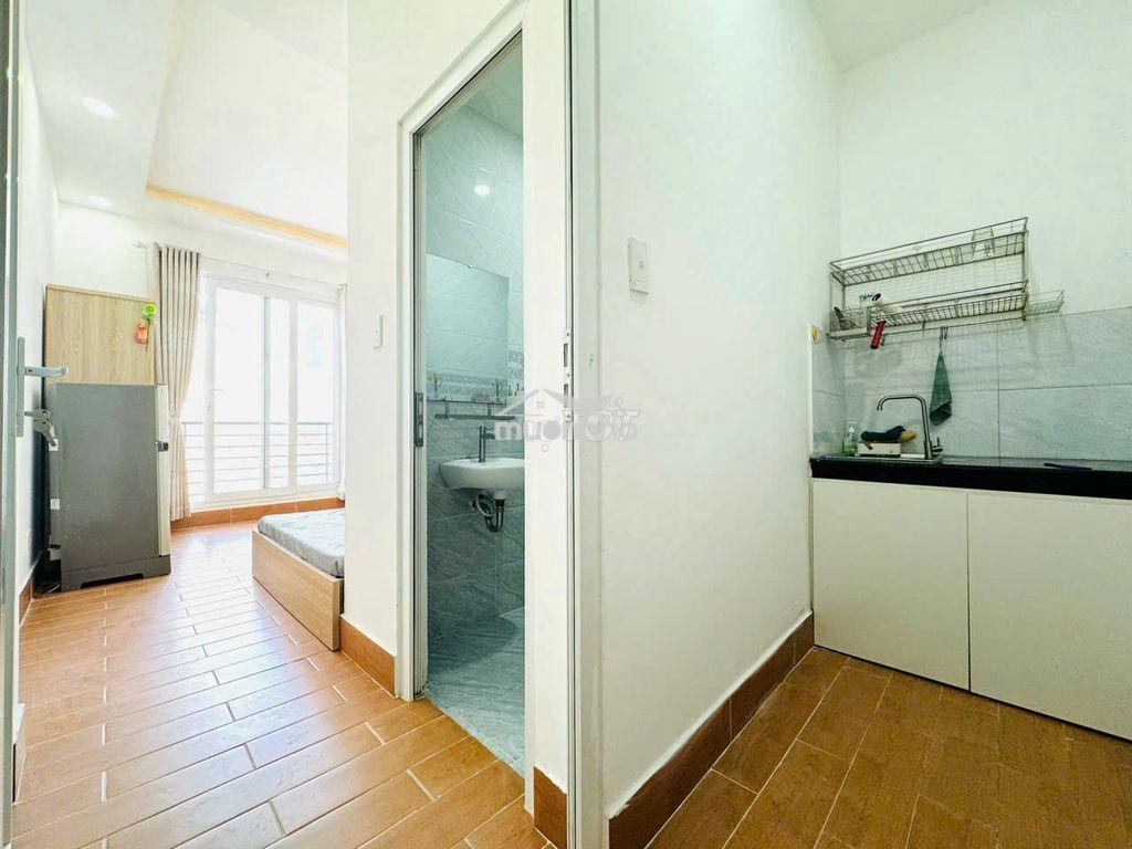 Studio tách bếp ban công sát ngay cầu công lý quận 3 tràn ngập ánh sán - Ảnh 3