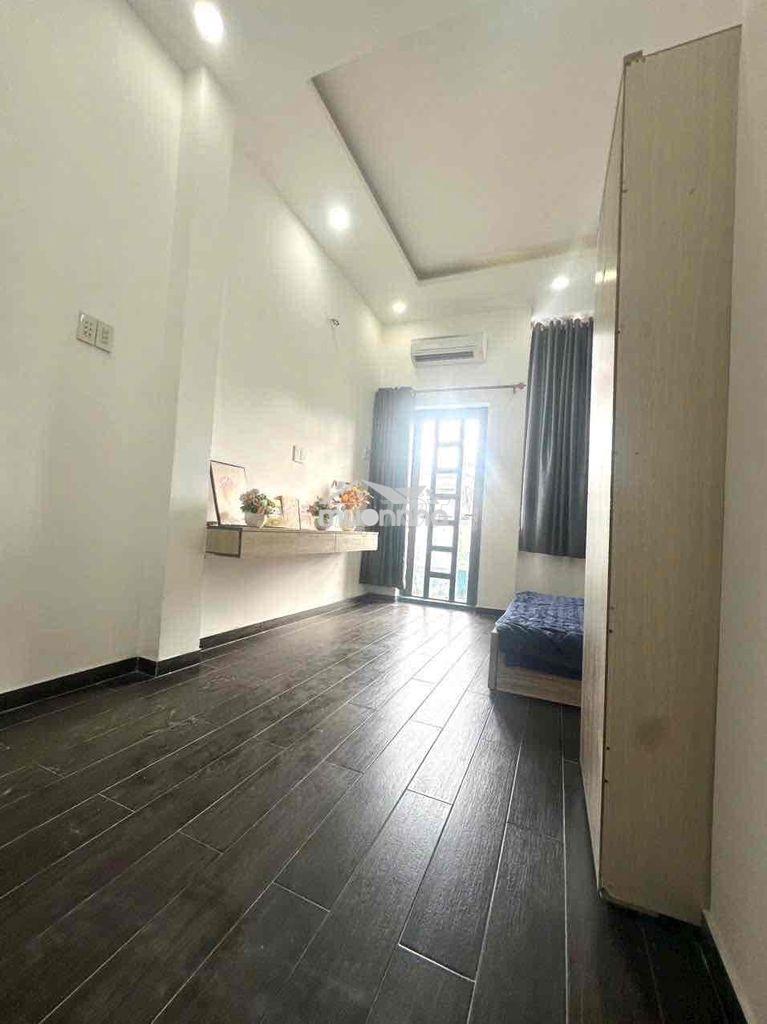 Nguyên căn ngay khu víp bờ rạch - 3pn - 4wc - kd - vp - cty - gia đình