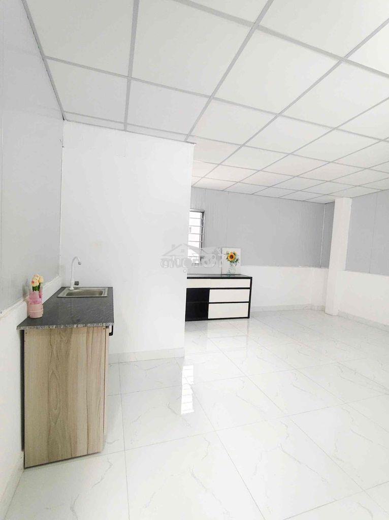 Chính chủ cho thuê phòng 25m2, ban công to ngay chợ 32/67 lê thị hồng - 2