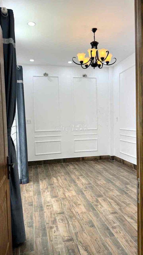 Nhà 3 phòng ngủ 8x5 lê hồng phong. sát mặt tiền - 2