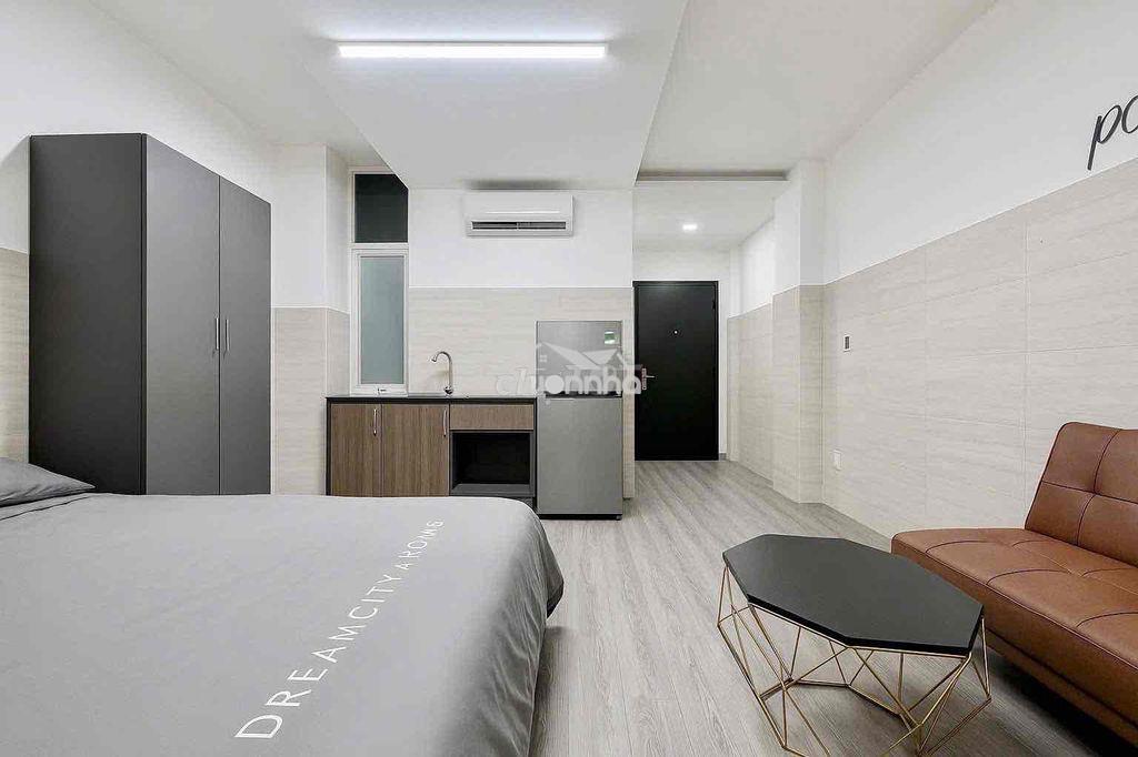 Thang máy - ban công sau full nt gần đh y dược , ueh - Ảnh 2