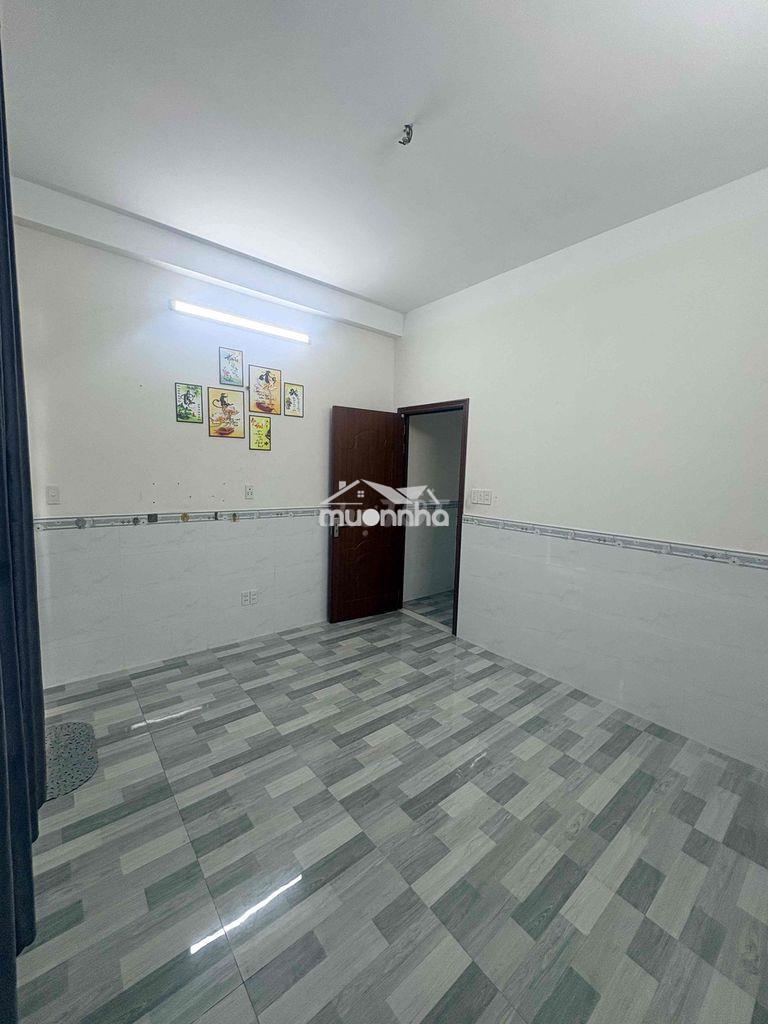 Cho thuê phòng – ban công thoáng mát – ngay kế bên chợ - 2