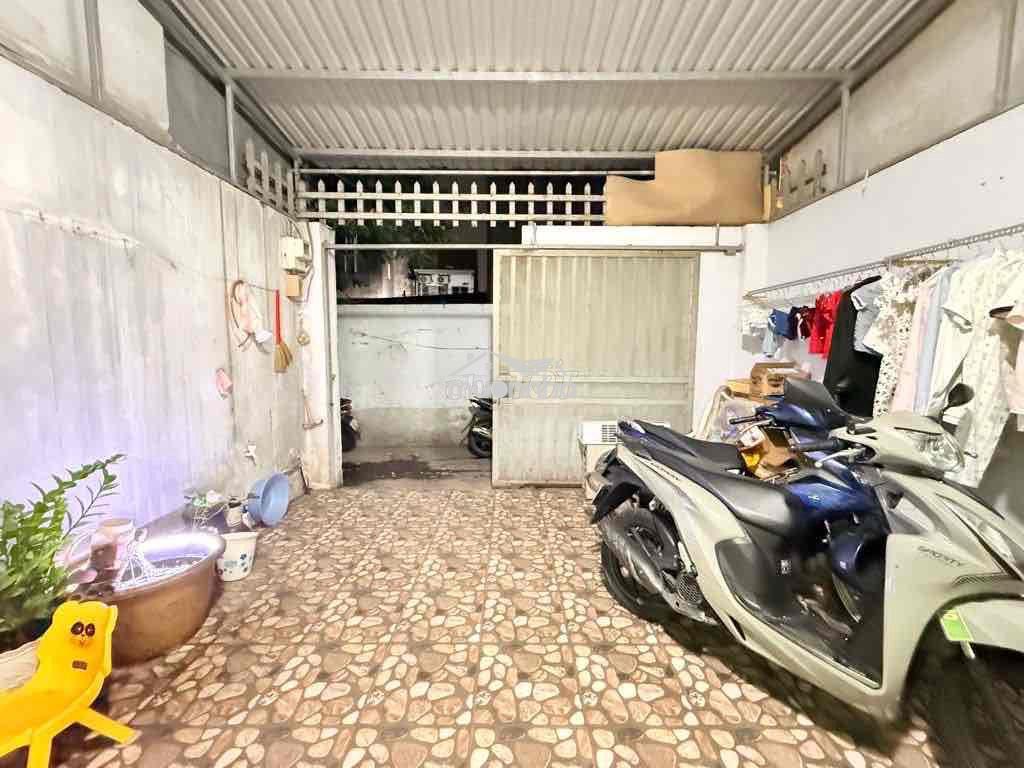 Nhà đông hưng thuận kdc an sương 52m chỉ 3,35m - 3