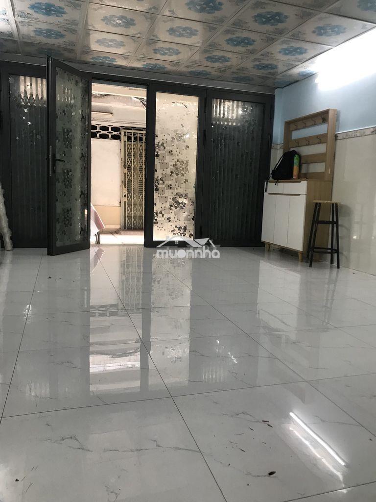 Nhà 1 lầu còn mới, 4m x 11m, 2pn( có sẵn 2 máy lạnh), hẻm 3m hồng bàng - 4