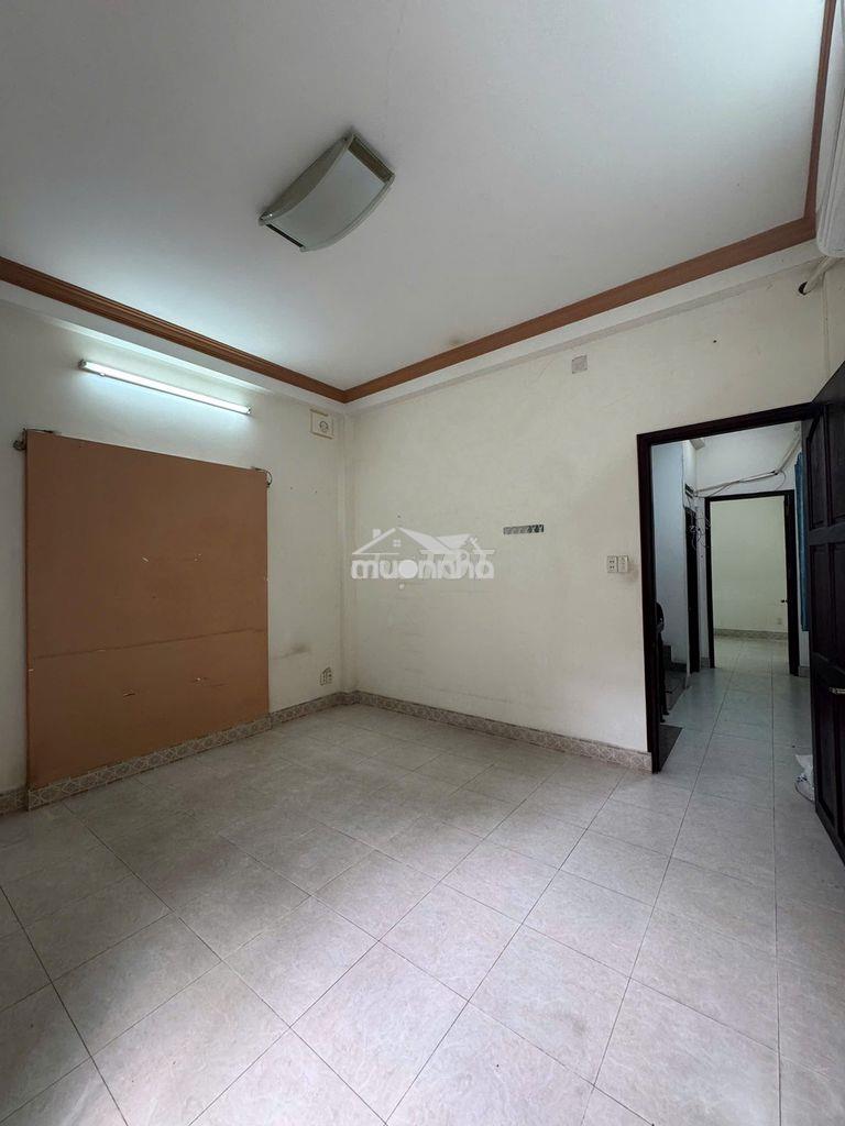 Thuê nguyên tầng, 2 phòng ngủ, 1 wc ngay trung tâm quận 10 - 4