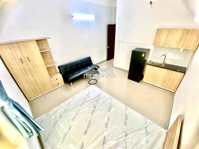 Phòng full nội thất ở liền ngay tạ quang bửu phòng có cửa sổ lớn mát