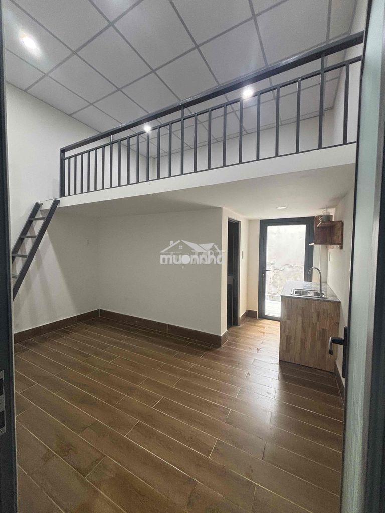 Phòng có sân riêng mới xâyx lối đi riêng – hẻm 180, nguyễn hữu cảnh –