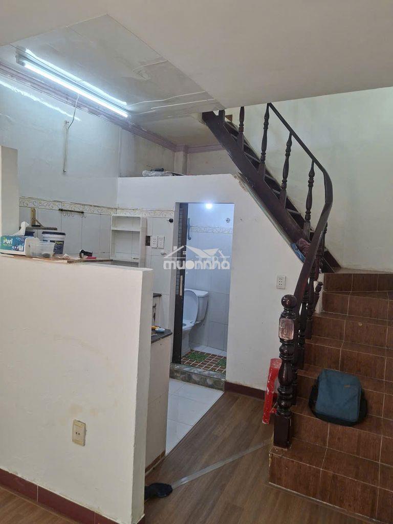 Cho thuê nhà riêng hẻm 33 lý chiêu hoàng ,1 trệt 1 lầu, stsd  72m² - 4