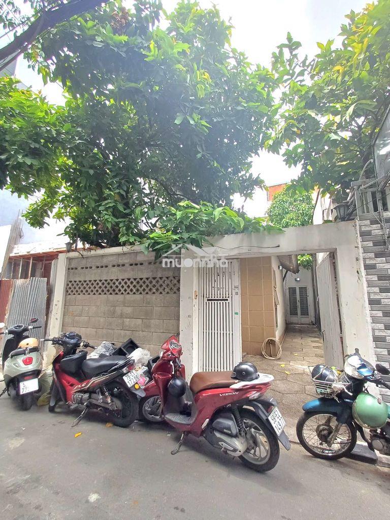Nhà sân thoáng hxh nguyễn hồng đào 5,4 x 21m 3 phòng 3 máy lạnh