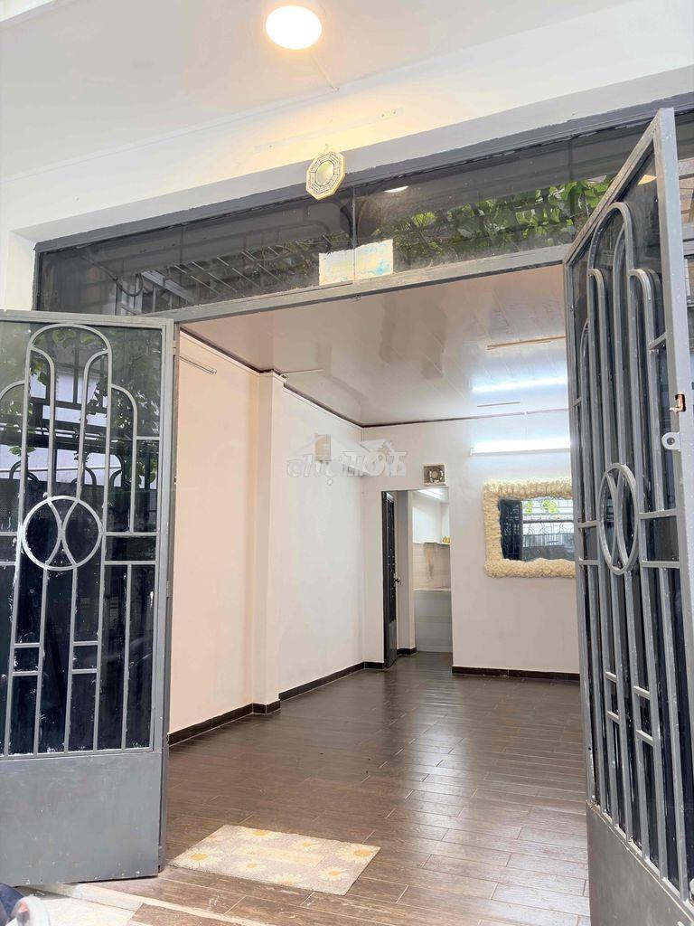 Nguyên căn 4*12 hẻm phan đăng lưu, phú nhuận, có sân rộng| 1tr1l - 2
