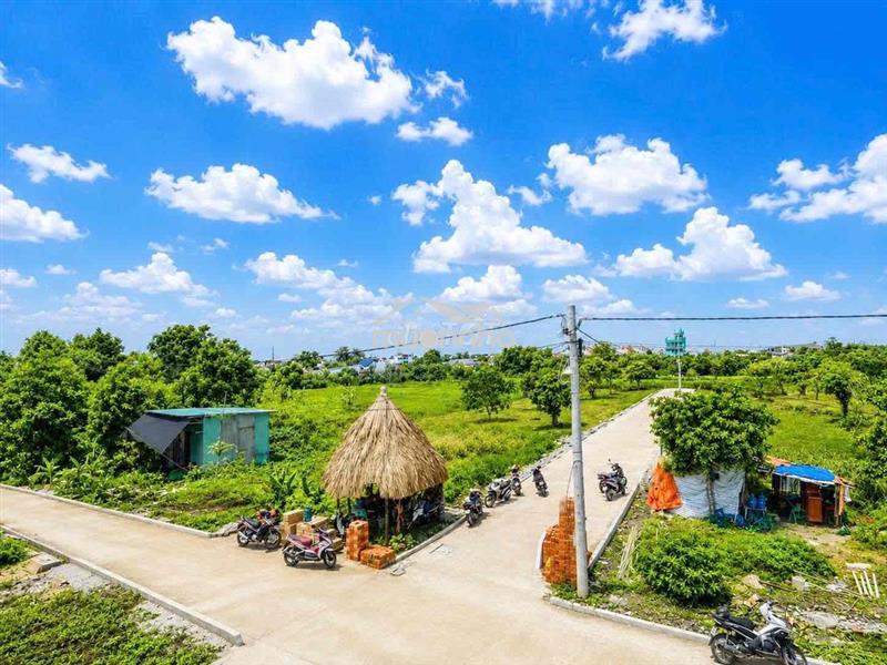 Bán lô đất 98m2 giá 1ty1 shr full thổ cư p.tân triều đồng nai